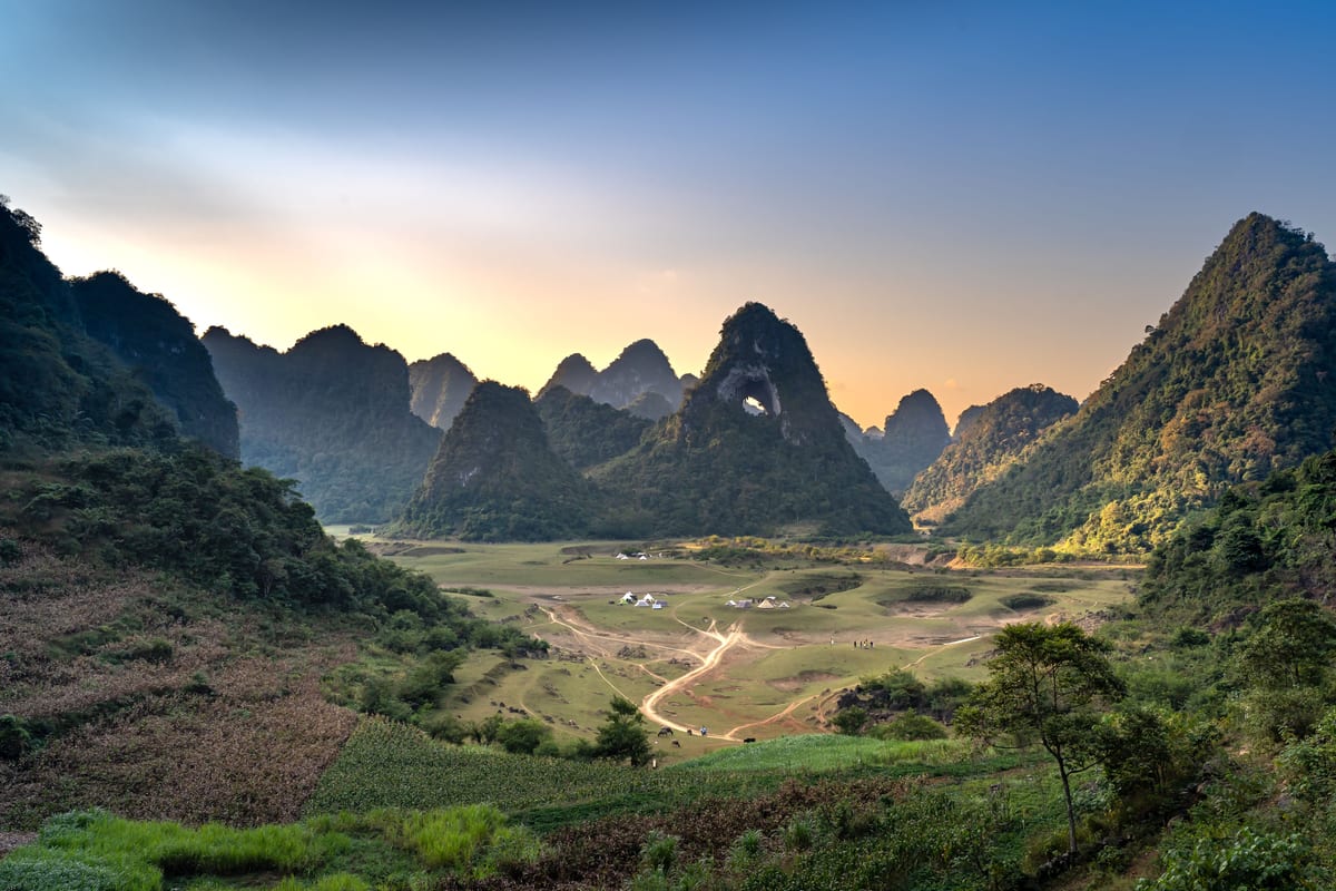 pexels-quang-nguyen-vinh-222549-14776237.jpg